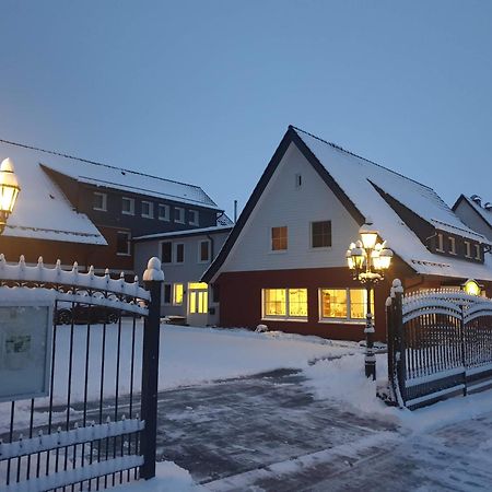 Fewo Fruehling In Der Villa Waldrand Mit Grossem Garten Bad Wunnenberg Luaran gambar